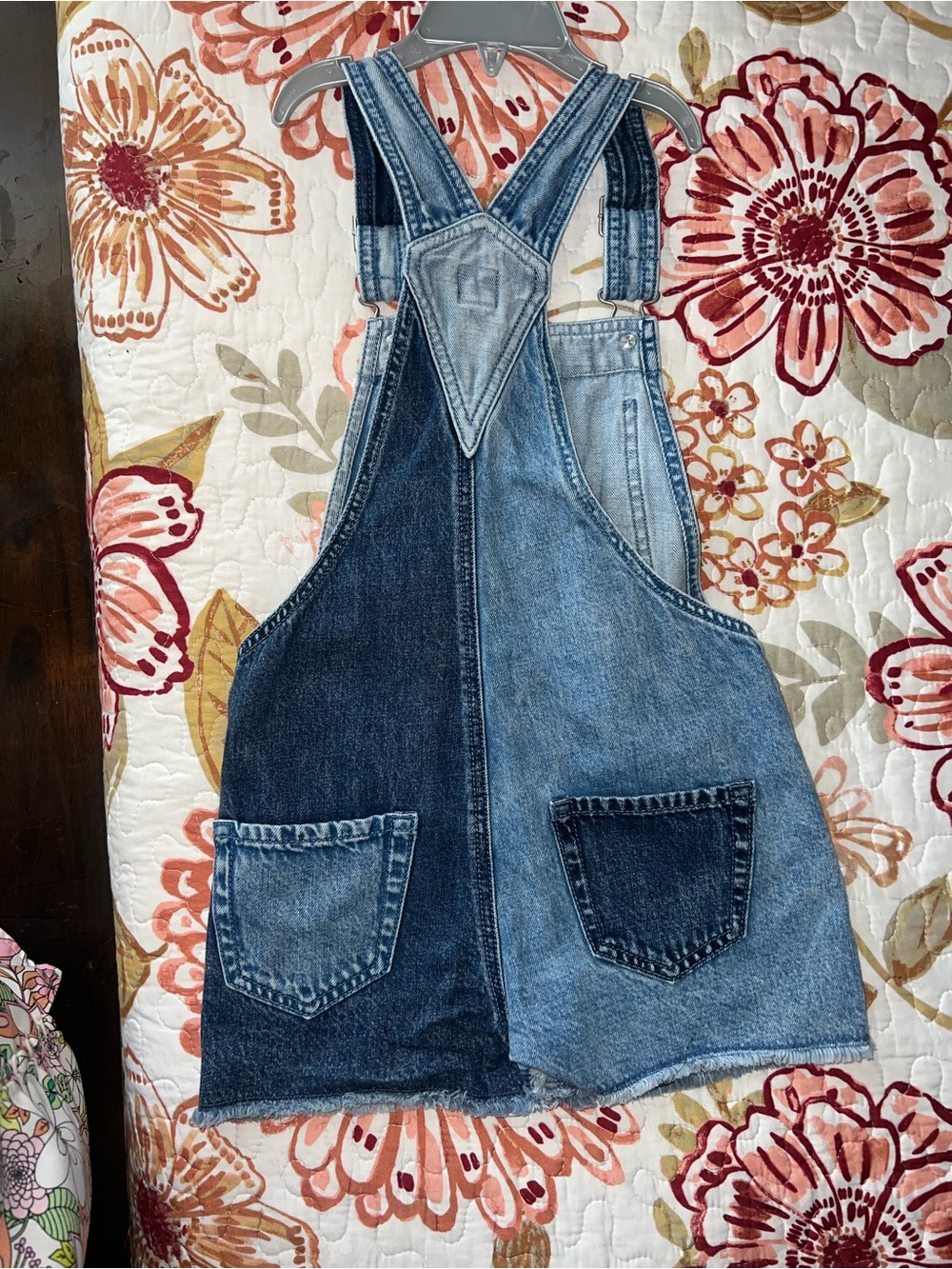Jeans Subcategory Identification - Picture 2 of 5